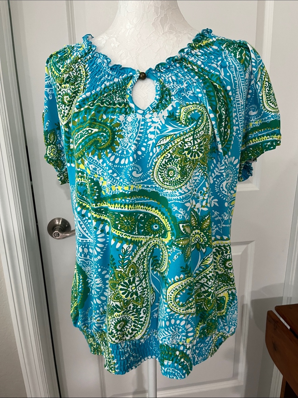 Caribbean Joe Vibrant Paisley Blouse On or off Shoulder Smock Hems NWOT SZ L